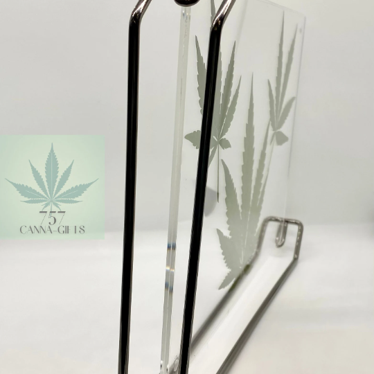 757 Cannagifts 3 REAL White Widow Leaves in a Horizontal Floating Acrylic Frame-Black #1